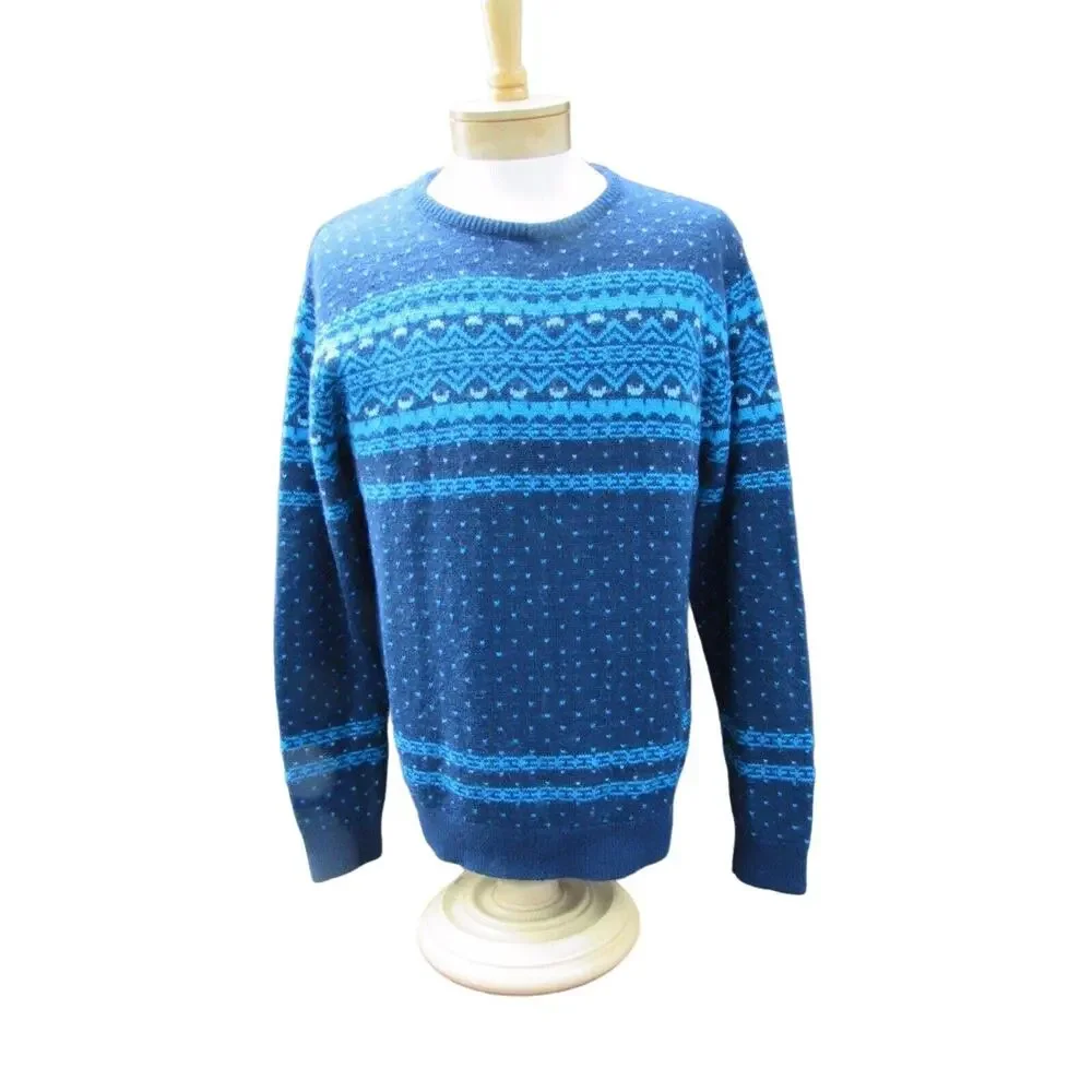 Modern Amusement men's XL blue sweater knit